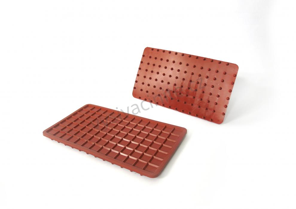 Silikonová podložka pod žehličku červená 234x130mm